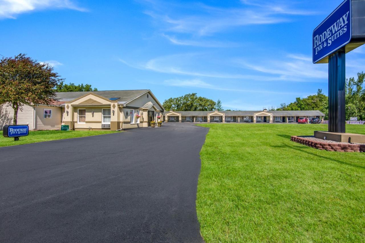 Rodeway Inn Weedsport Exterior photo